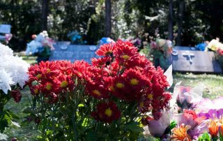 Thrifty Florist Cemetery Flowers